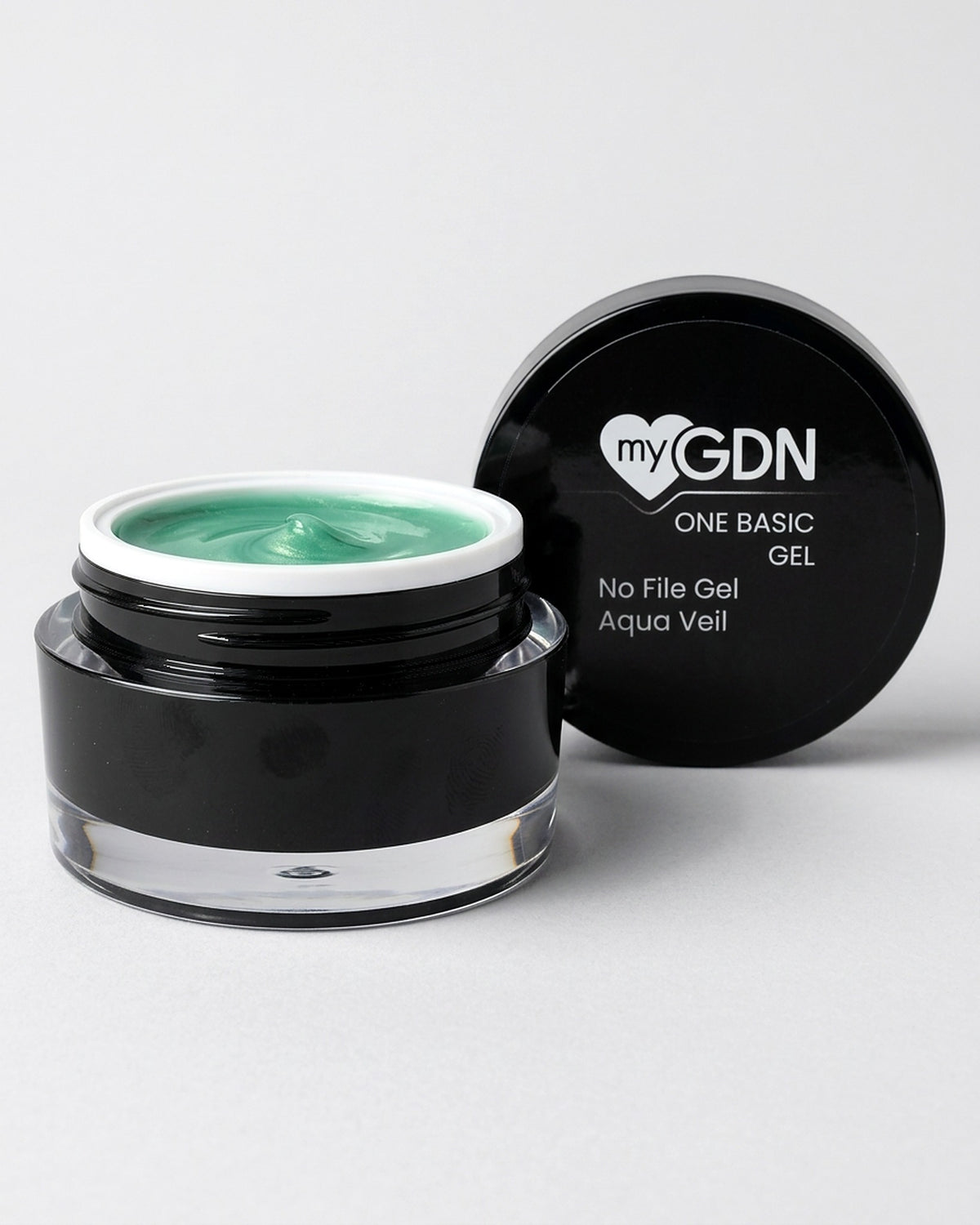 No File Gel Aqua Veil – geöffneter Tiegel mit schwarzem Deckel
