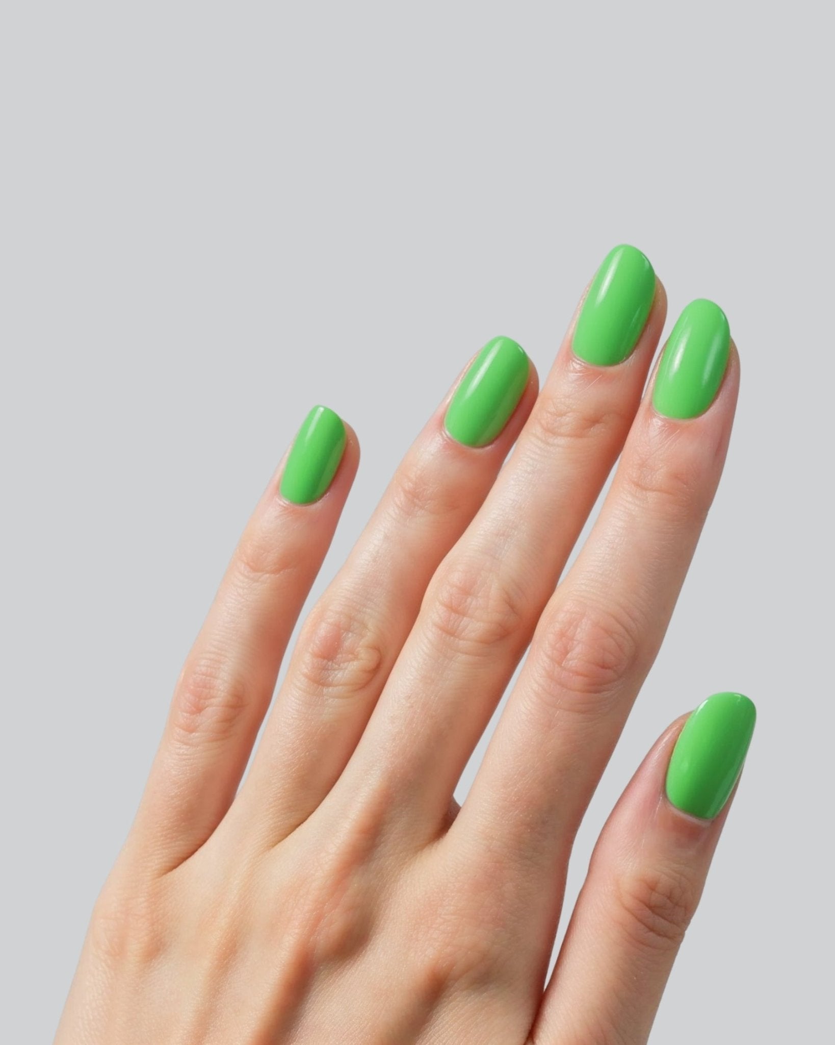 German Dream Nails - SHELLAC - 8ml Neon Light Green