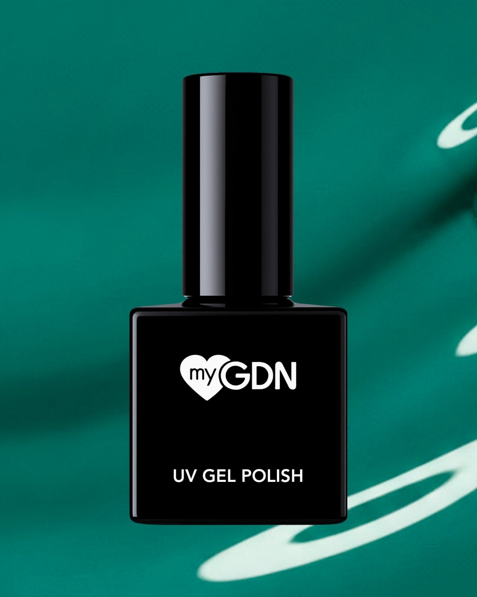 German Dream Nails - SHELLAC - 8ml Sea Green