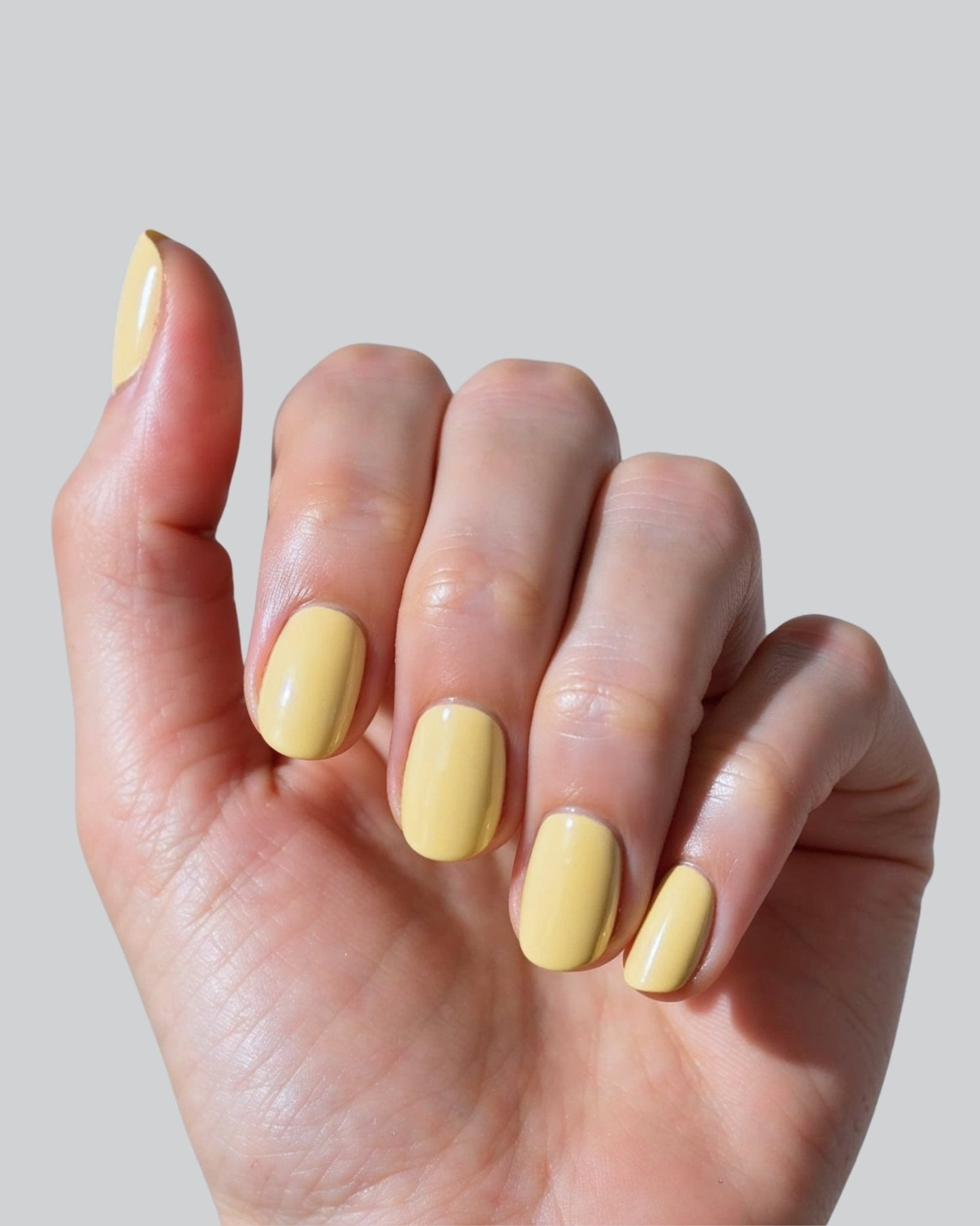 German Dream Nails - SHELLAC - 8ml Shellac Banana Split