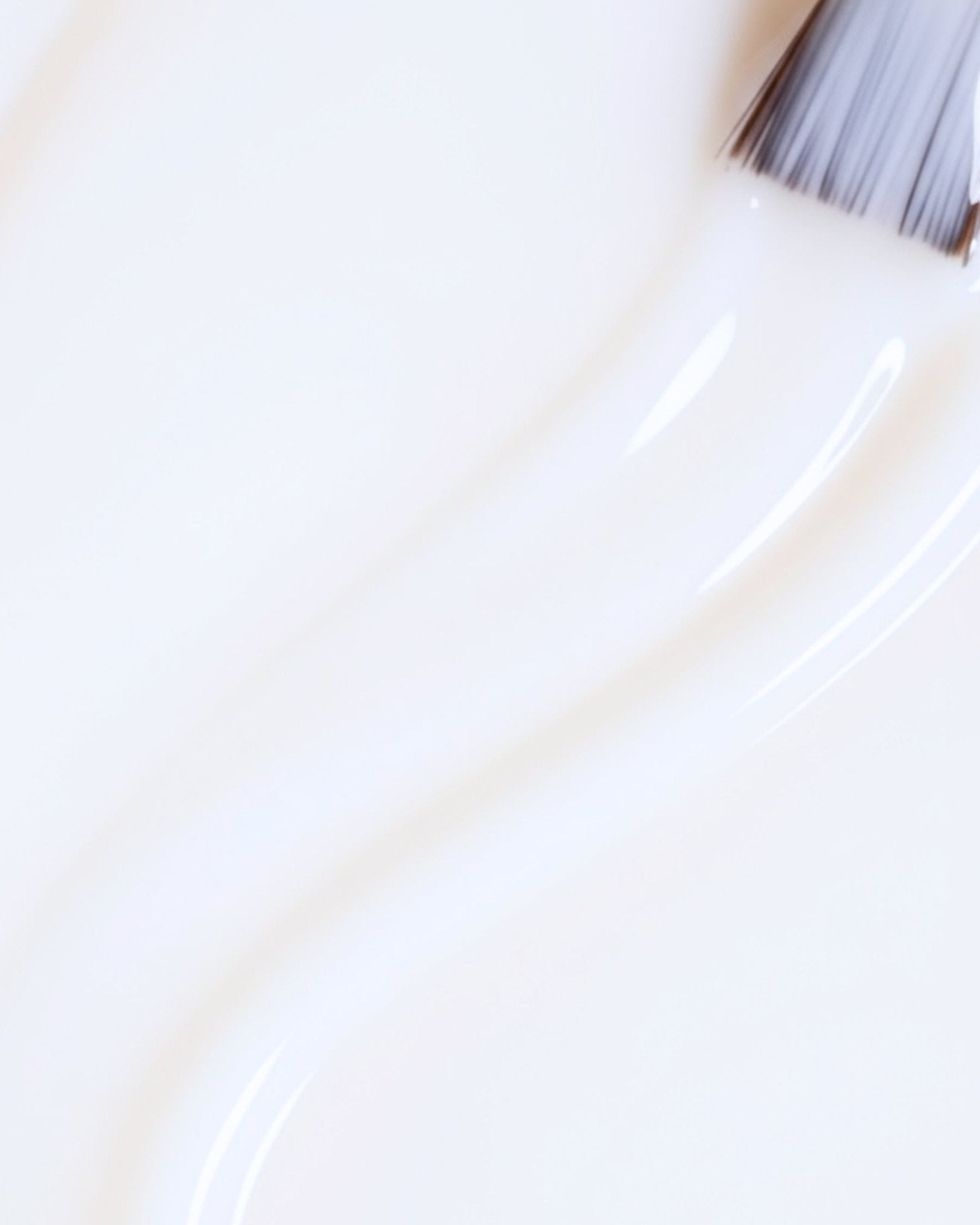 German Dream Nails - VERSIEGLER - 8ml Top Gloss Milky White