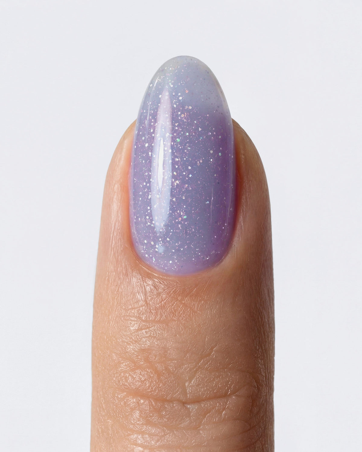 No File Gel Lavender Sky am Fingernagel