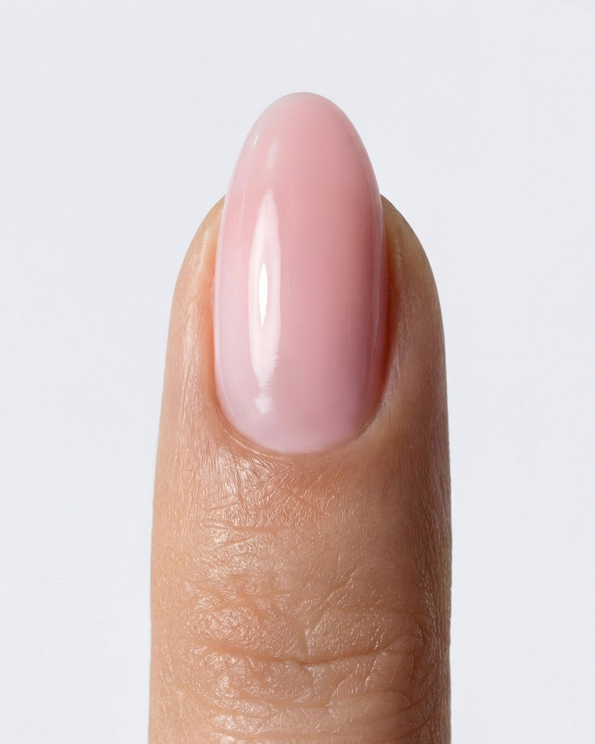 No File Gel Milky Kiss am Fingernagel