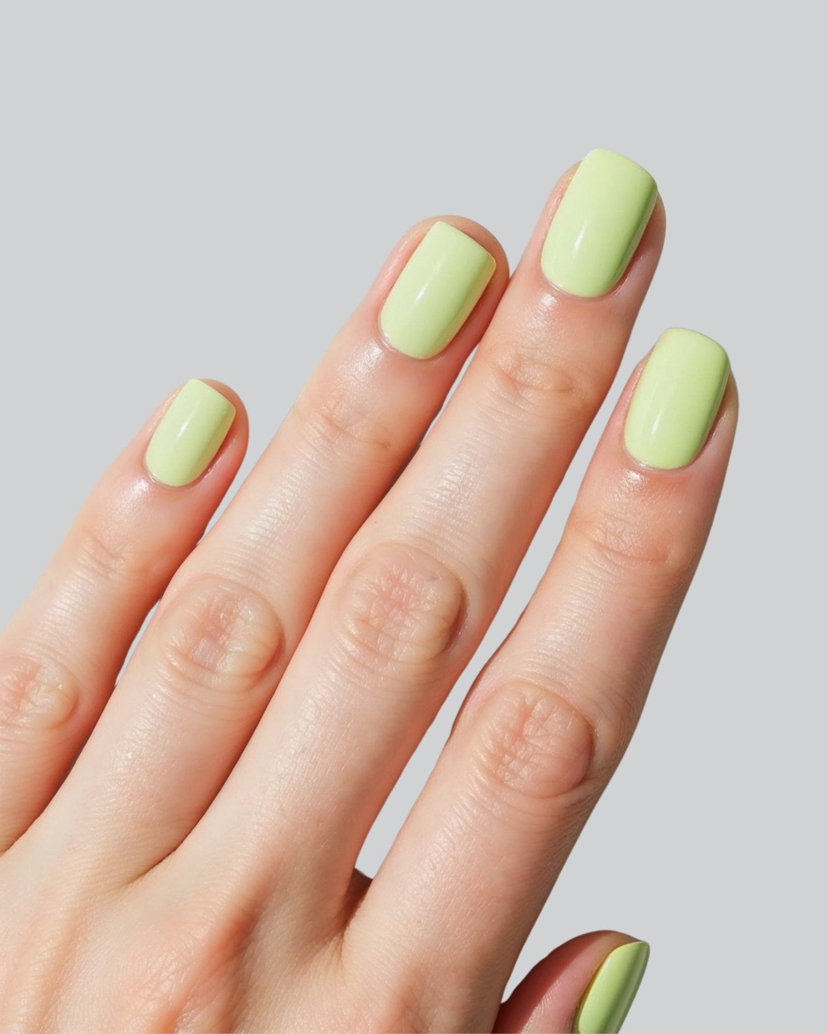 German Dream Nails - RUBBER BASE - 8ml Pastell Pistachio