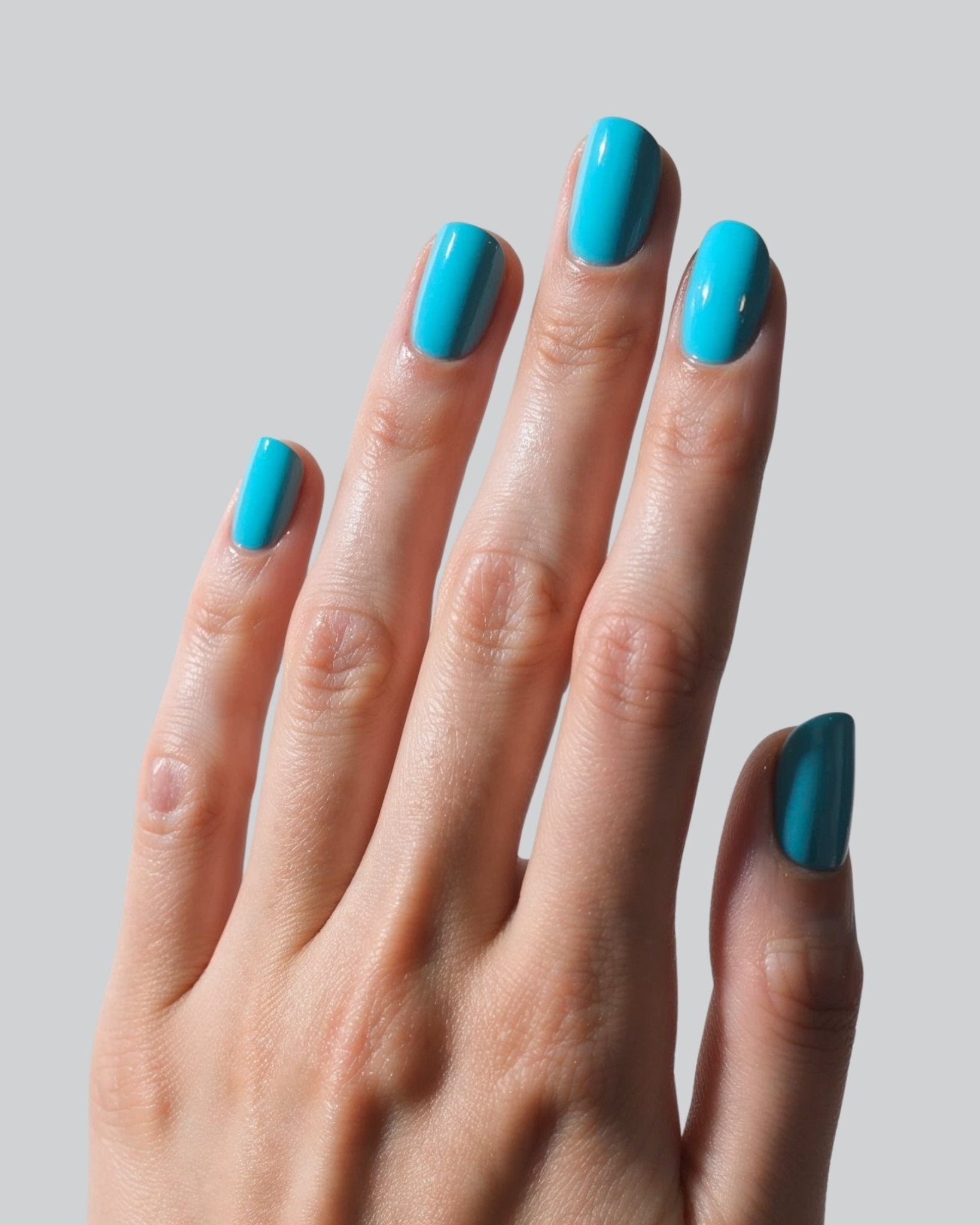 German Dream Nails - SHELLAC - 8ml Blue Peacock