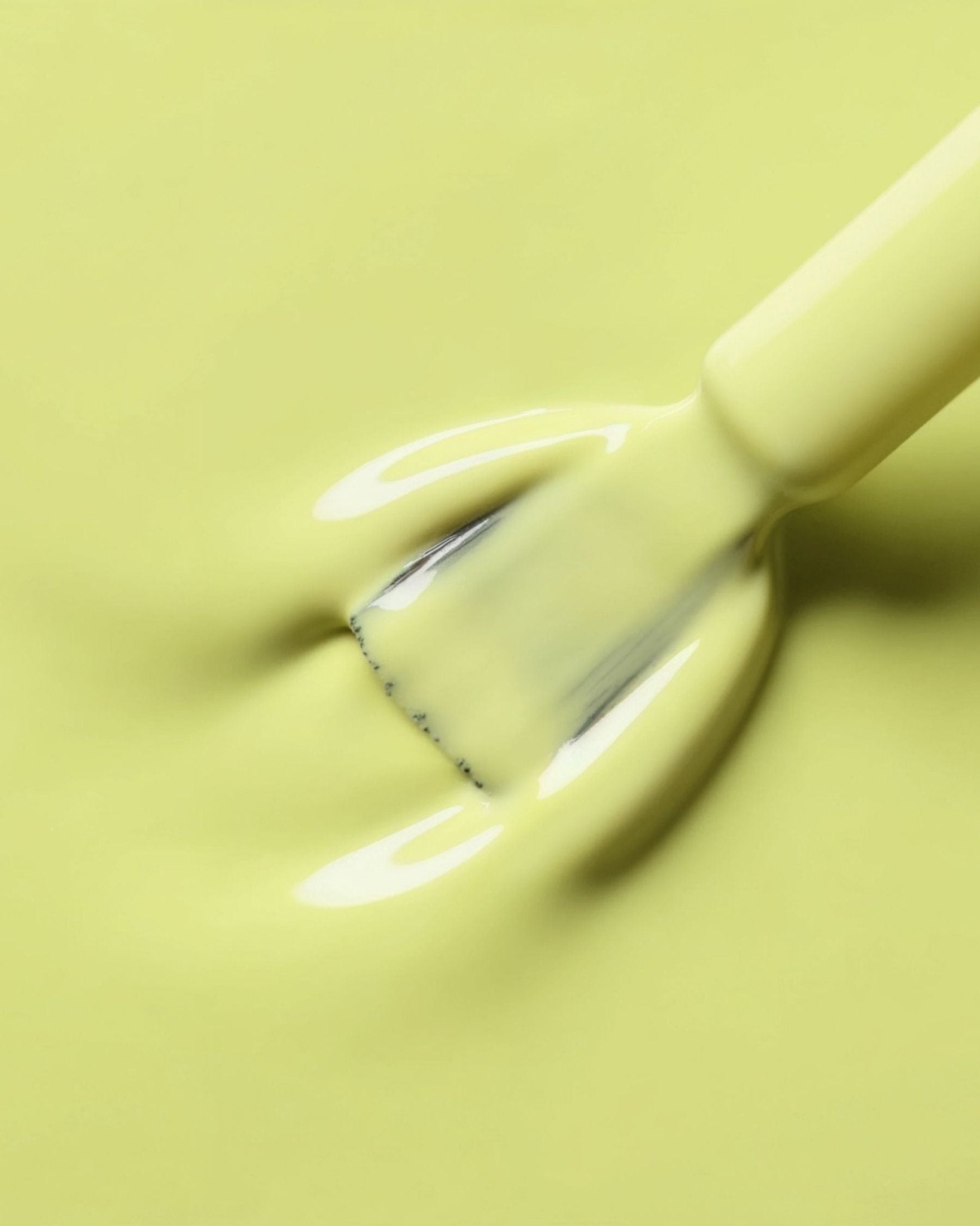 German Dream Nails - SHELLAC - 8ml Lime